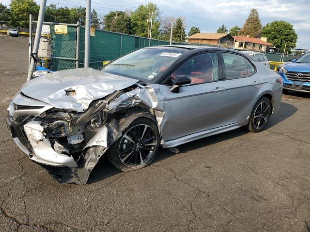  TOYOTA CAMRY 2019 Srebrny