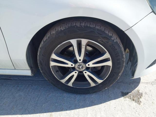 2013 MERCEDES BENZ A180 BLUEE