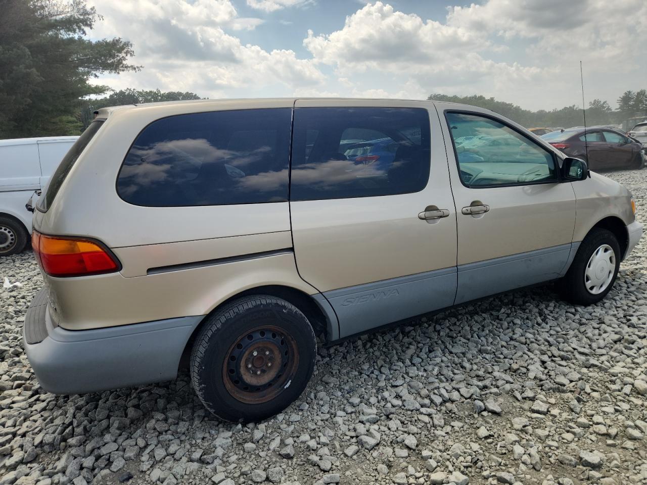 4t3zf19cxyu195038 4T3ZF19CXYU195038 2000 Toyota Sienna Ce
