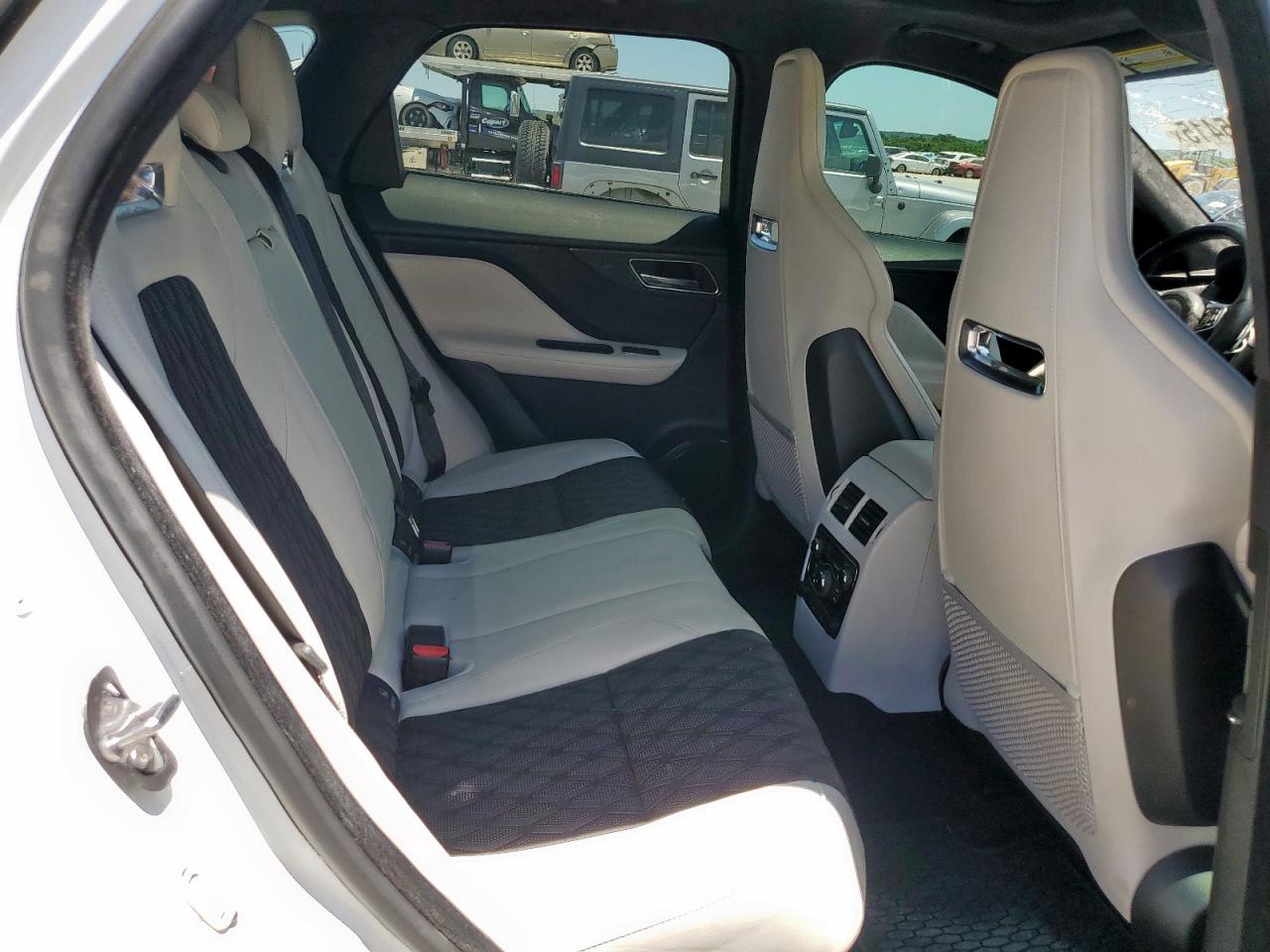 sadcz2eexla647608 SADCZ2EEXLA647608 2020 Jaguar F-Pace Svr