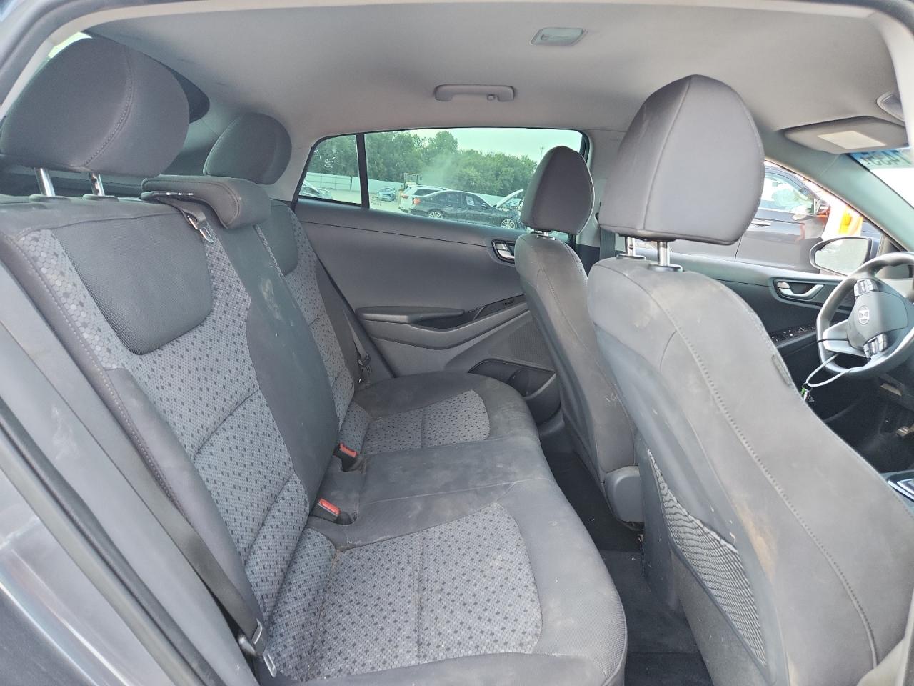 2018 Hyundai Ioniq Blue VIN: KMHC65LC8JU065392 Lot: 64177435
