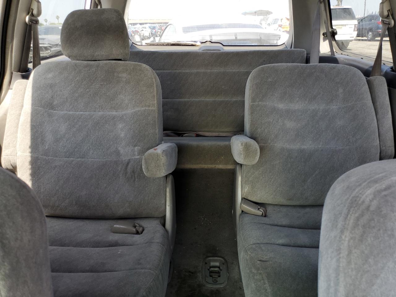 2000 Honda Odyssey Ex VIN: 2HKRL1866YH593603 Lot: 63192365