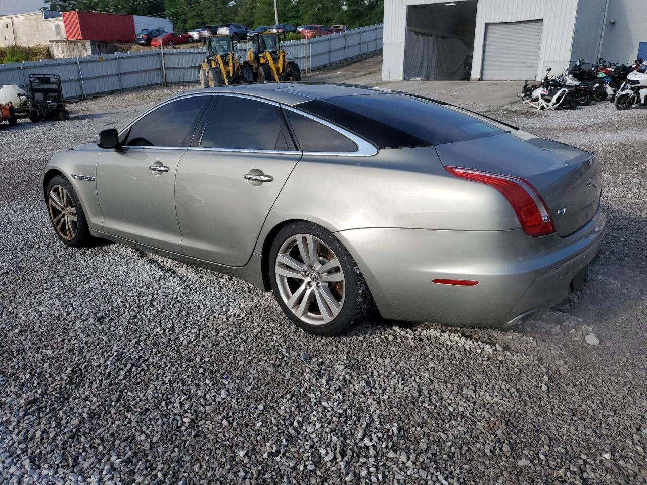 2011 Jaguar Xj Supercharged VIN: SAJWA1GE2BMV07896 Lot: 62764935