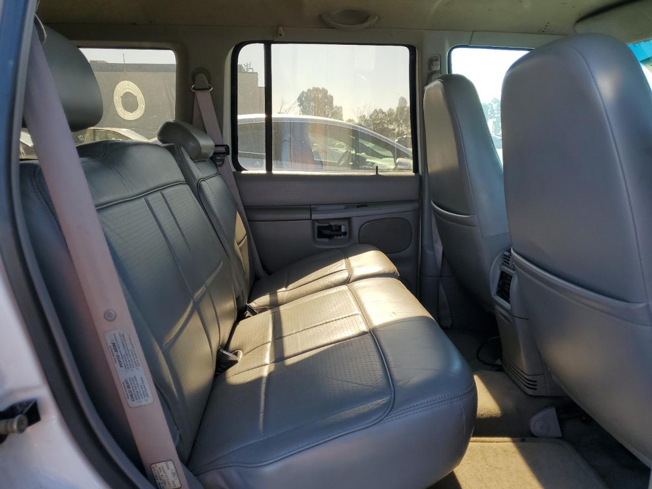 1997 Ford Explorer VIN: 1FMDU34X7VUB62623 Lot: 64336235