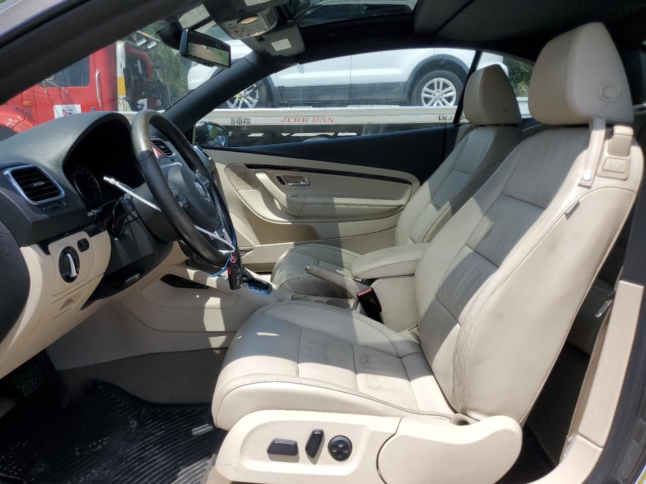 wvwfw8ah0fv003519 WVWFW8AH0FV003519 2015 Volkswagen Eos Lux