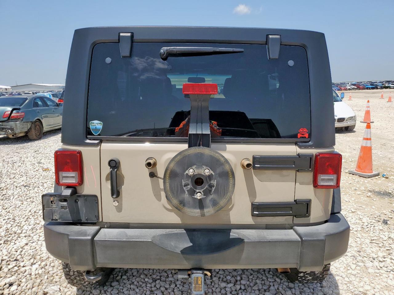 2016 Jeep Wrangler Unlimited Rubicon VIN: 1C4BJWFGXGL321372 Lot: 62932265