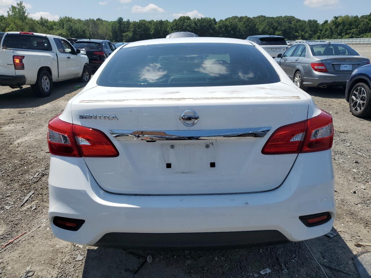 2018 Nissan Sentra S VIN: 3N1AB7AP3JY322094 Lot: 65730815