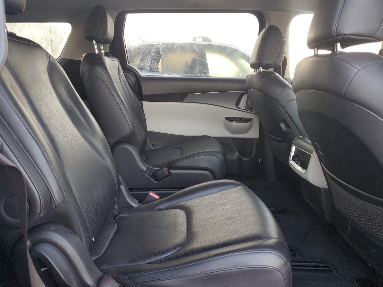 2023 Kia Carnival Lx VIN: KNDNB4H32P6235125 Lot: 63029685