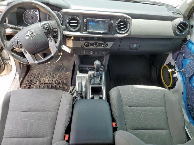  TOYOTA TACOMA 2018 Biały