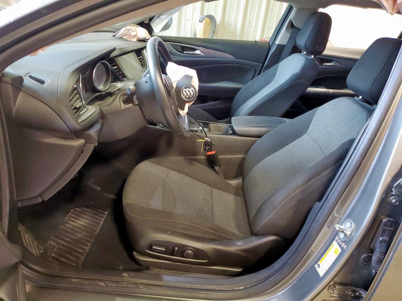 2018 Buick Regal Preferred VIN: W04GL6SX2J1054067 Lot: 64802795