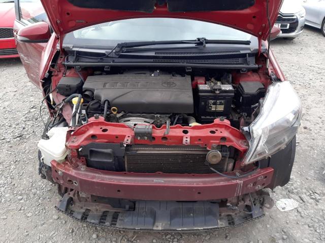 2012 TOYOTA YARIS TR V