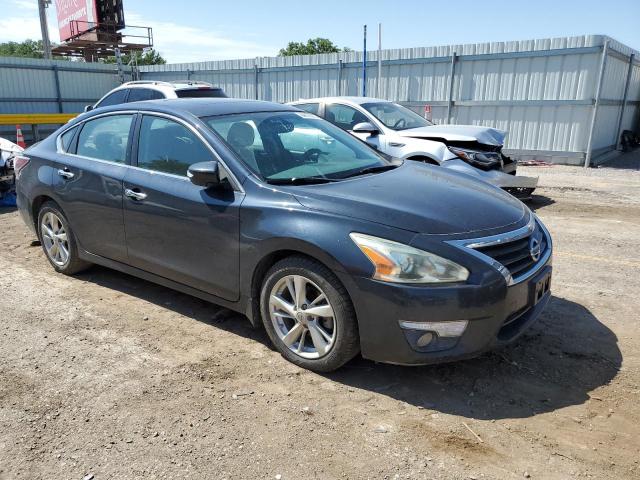 Sedans NISSAN ALTIMA 2015 Granatowy