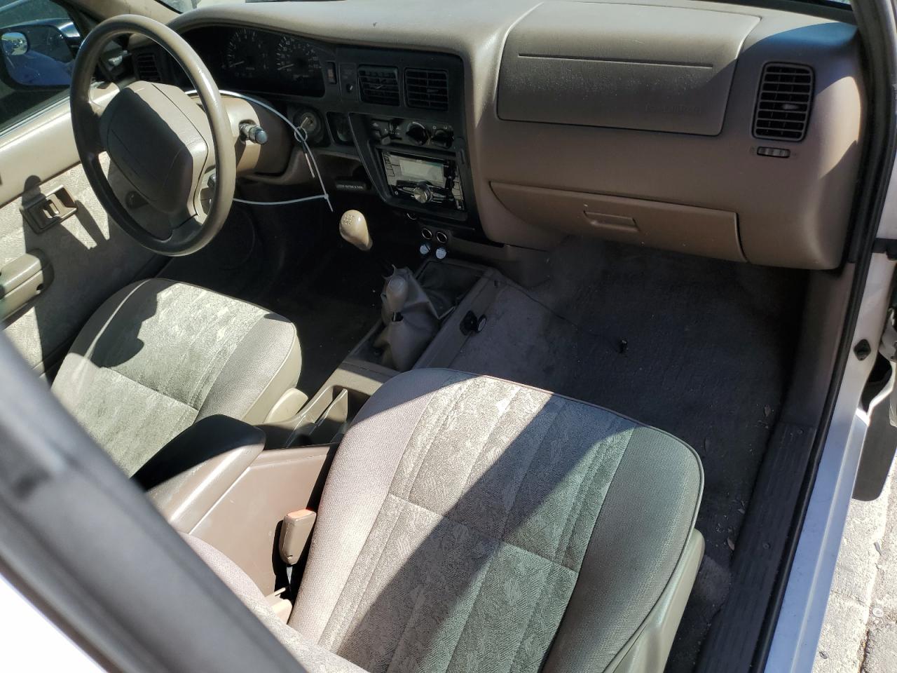 2000 Toyota Tacoma Xtracab VIN: 4TAWM72N1YZ614333 Lot: 63273915