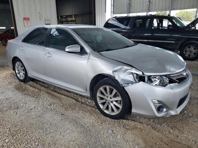  TOYOTA CAMRY 2014 Srebrny