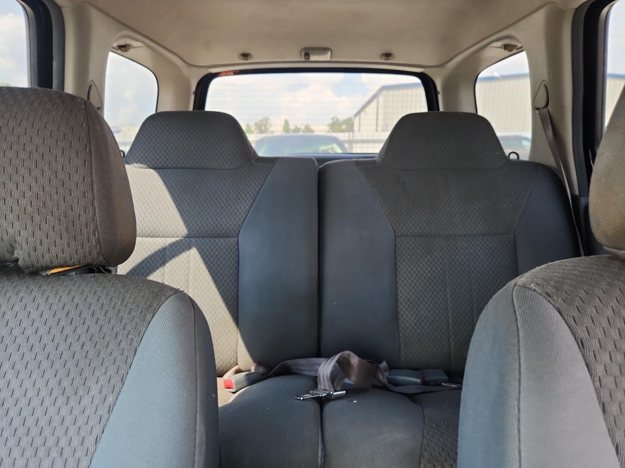 2002 Nissan Xterra Xe VIN: 5N1ED28T12C549823 Lot: 63058235