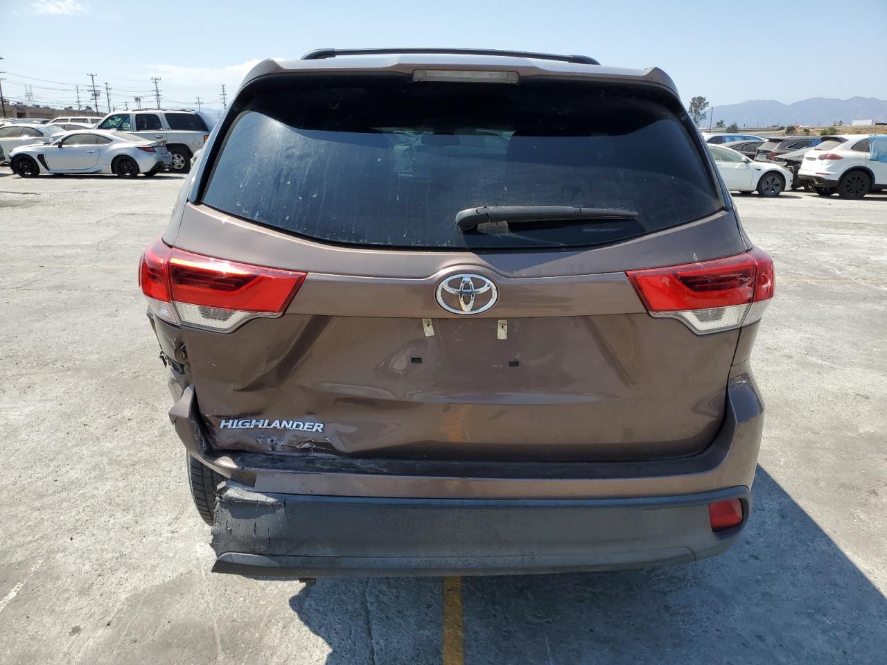 2017 Toyota Highlander Le VIN: 5TDZZRFH5HS228714 Lot: 65010265