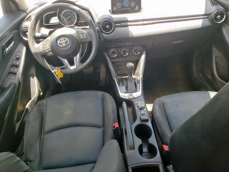  TOYOTA YARIS 2017 Burgundy