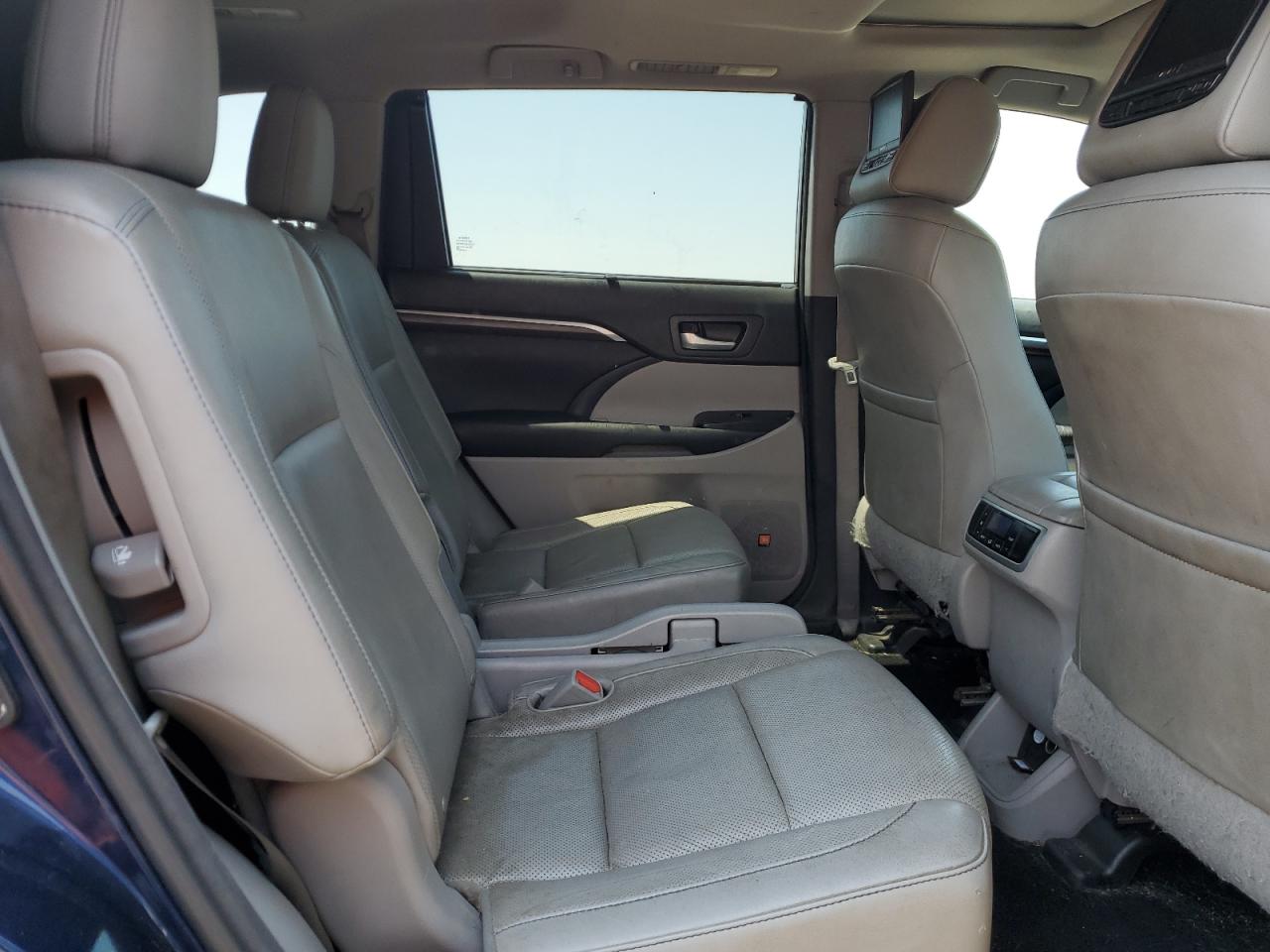 2016 Toyota Highlander Limited VIN: 5TDDKRFH4GS241886 Lot: 63768305