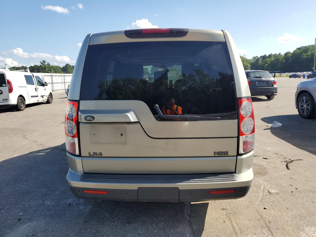 2011 Land Rover Lr4 Hse Luxury VIN: SALAK2D42BA558137 Lot: 63242525