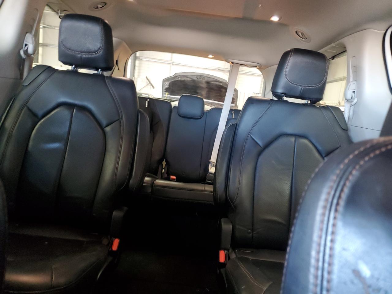 2019 Chrysler Pacifica Touring L VIN: 2C4RC1BG9KR527509 Lot: 64748435