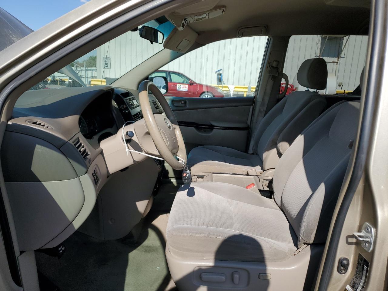 2005 Toyota Sienna Ce VIN: 5TDZA23C15S266783 Lot: 65650315