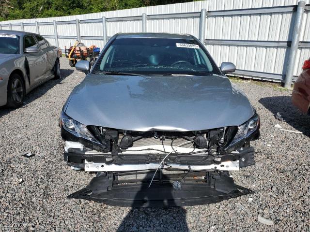  TOYOTA CAMRY 2022 Srebrny