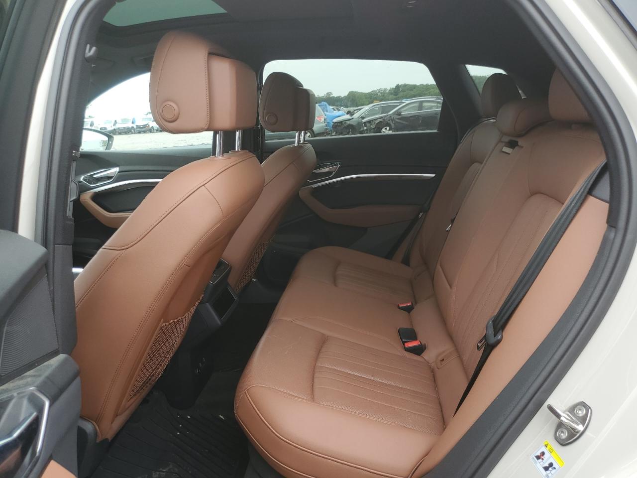 2022 Audi E-Tron Premium Plus VIN: WA1LAAGE5NB009526 Lot: 63073355