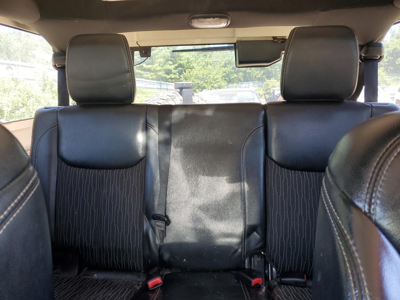 2013 Jeep Wrangler Unlimited Sport VIN: 1C4BJWDG6DL582836 Lot: 65258495