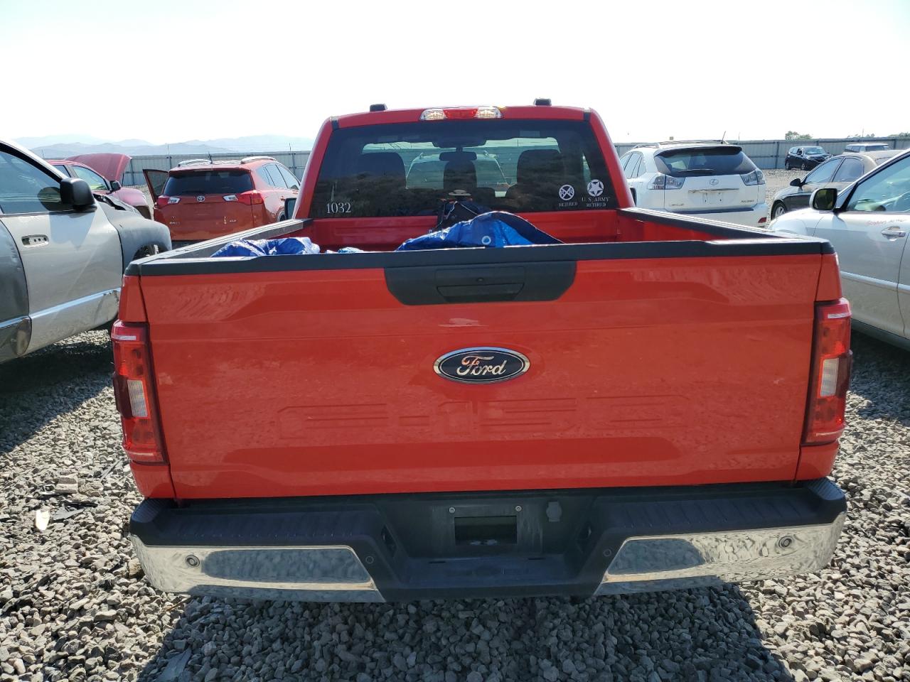 2022 Ford F150 VIN: 1FTMF1CB6NKD02696 Lot: 63863375