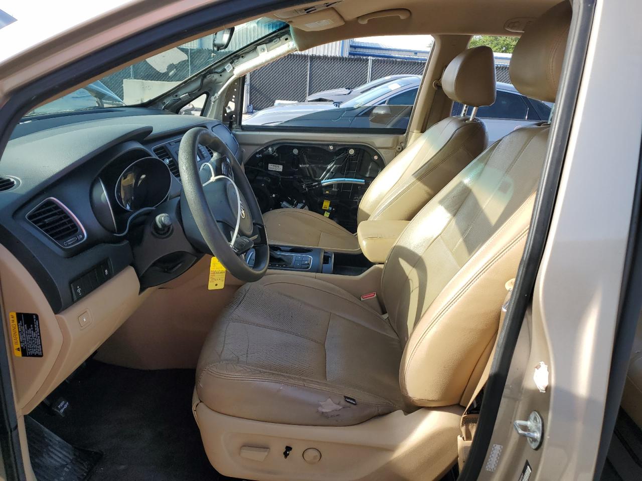 2015 Kia Sedona Lx VIN: KNDMB5C19F6061107 Lot: 62856955