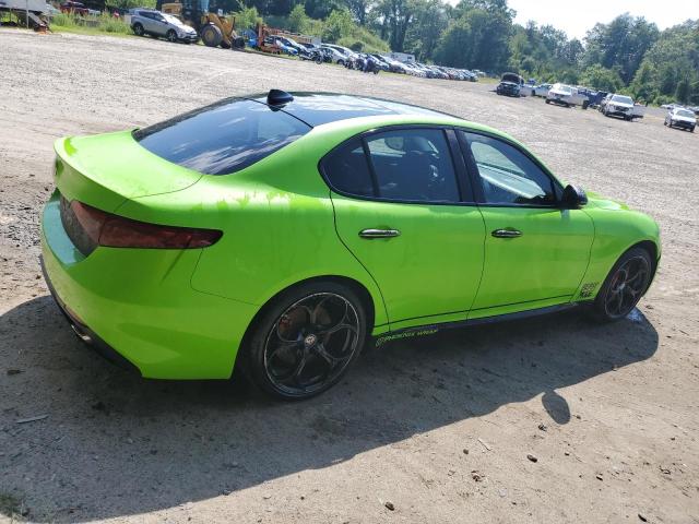  ALFA ROMEO GIULIA 2018 Green