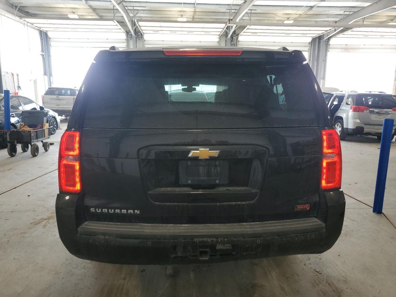 1gnskhkcxfr672717 1GNSKHKCXFR672717 2015 Chevrolet Suburban K1500 Ls