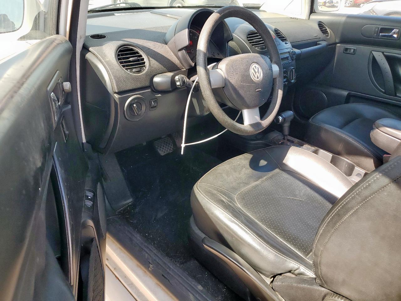 2010 Volkswagen New Beetle VIN: 3VWPG3AGXAM010554 Lot: 65649965