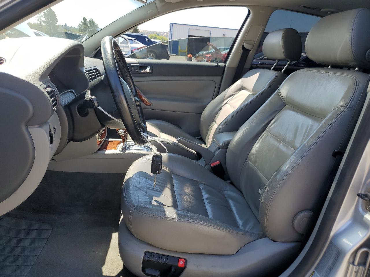 2004 Volkswagen Passat Glx 4Motion VIN: WVWTH63B84P201454 Lot: 64140385