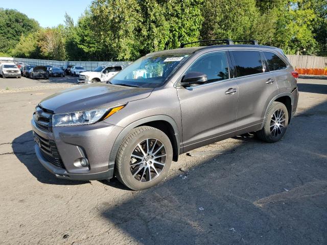  TOYOTA HIGHLANDER 2017 Szary
