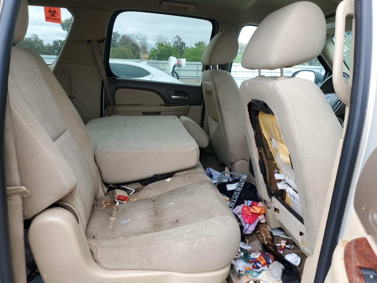 2011 GMC Yukon Xl C1500 Sle VIN: 1GKS1HE04BR205384 Lot: 64884175