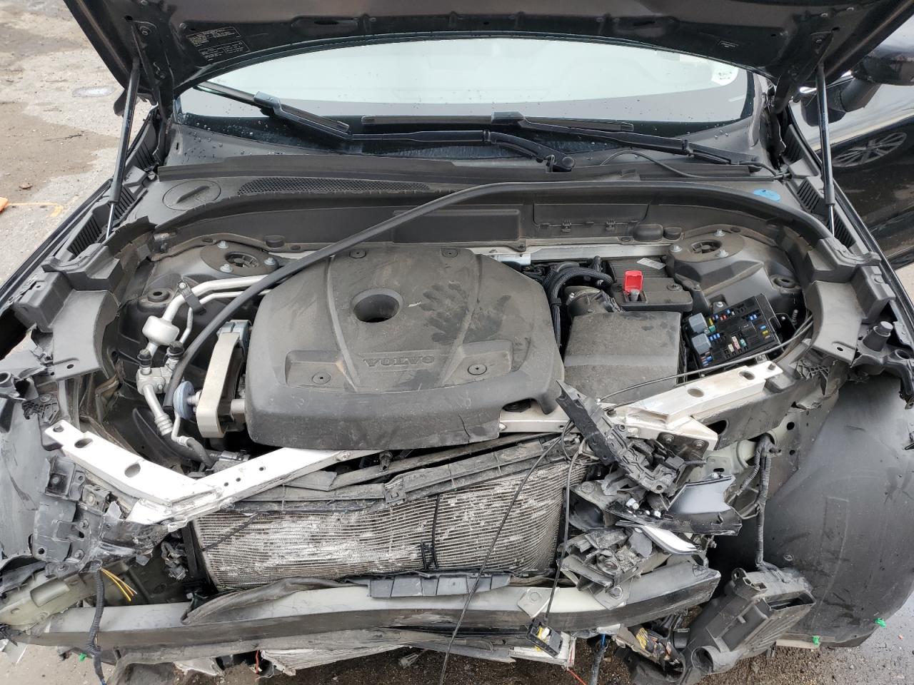 2019 Volvo Xc60 T5 Momentum VIN: LYV102DK4KB354413 Lot: 65913345