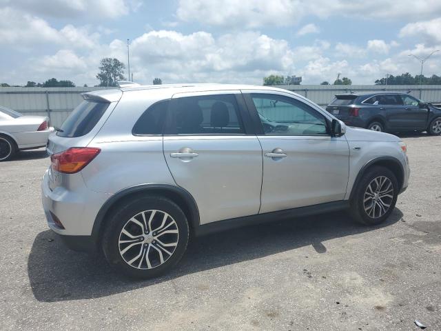  MITSUBISHI OUTLANDER 2018 Серебристый