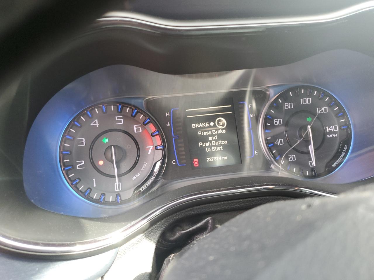2015 Chrysler 200 S VIN: 1C3CCCBB5FN732533 Lot: 64742275