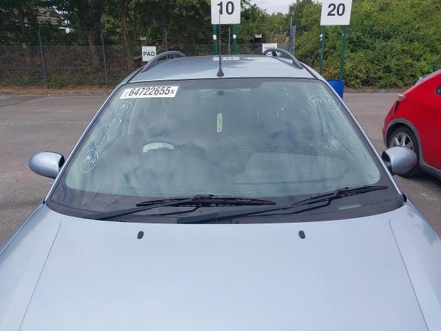 2004 FORD FOCUS GHIA