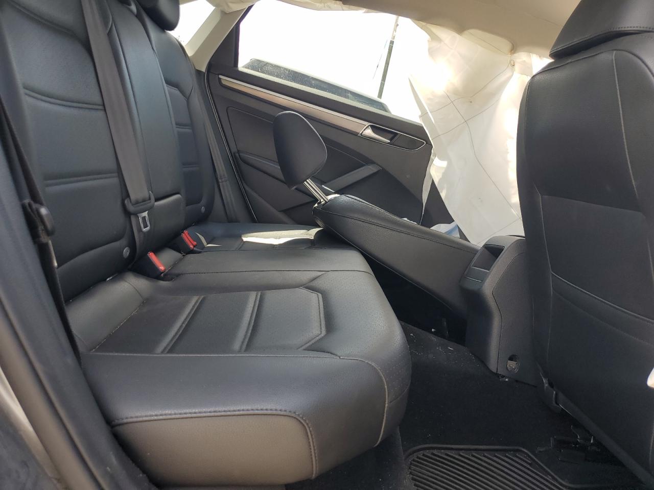 2018 Volkswagen Passat S VIN: 1VWAA7A31JC051622 Lot: 64193795