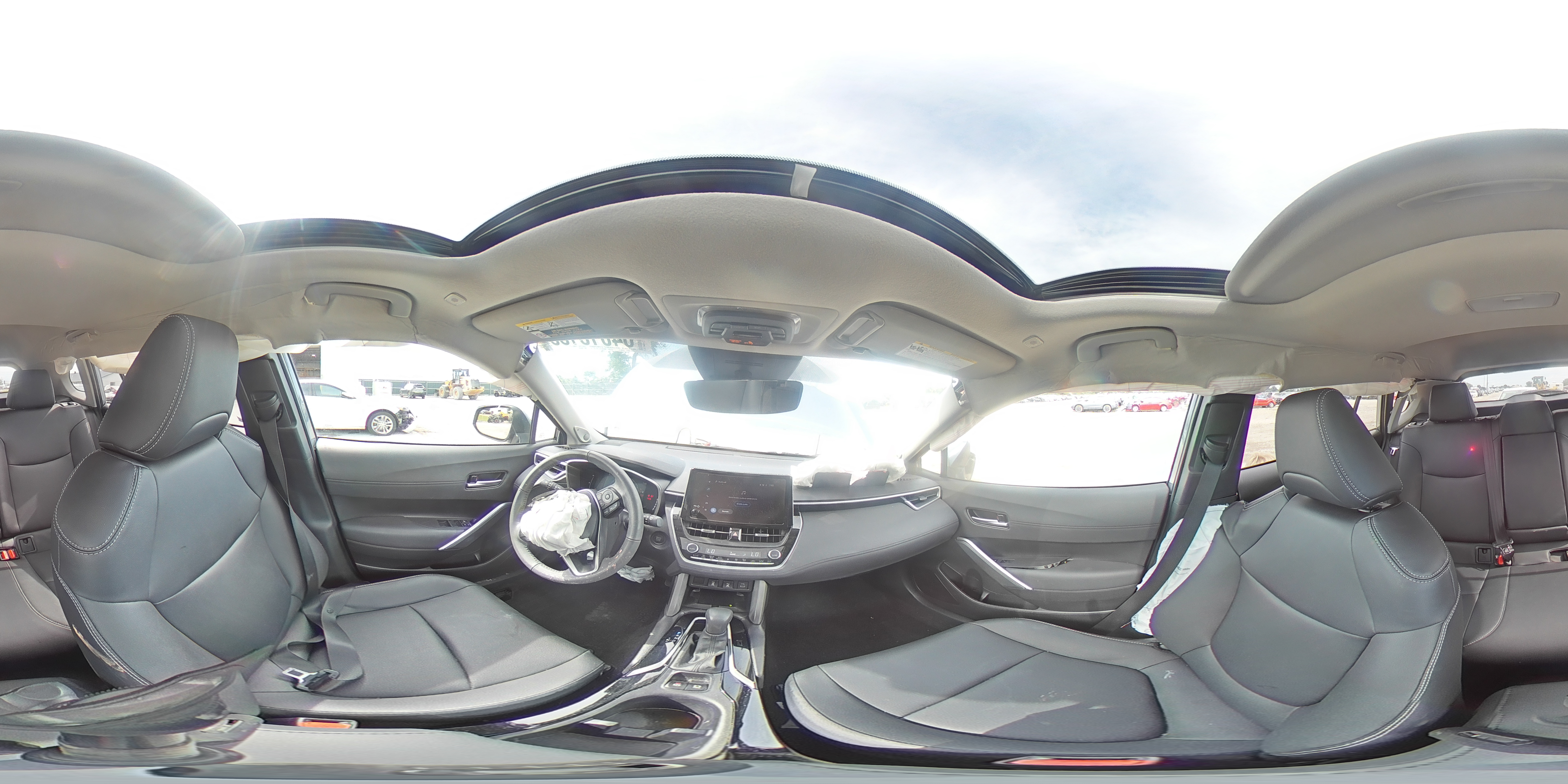 2024 Toyota Corolla Cross Xle VIN: 7MUDAABGXRV088053 Lot: 64013135