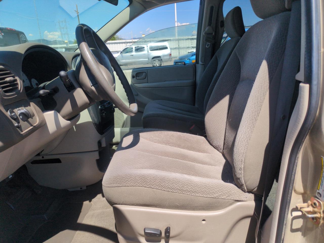2006 Dodge Caravan Sxt VIN: 1D8GP45R06B541895 Lot: 62950625