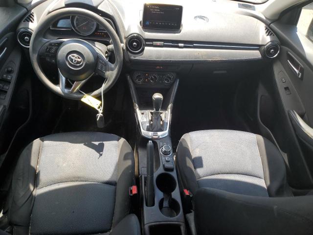 Sedans TOYOTA YARIS 2017 Blue