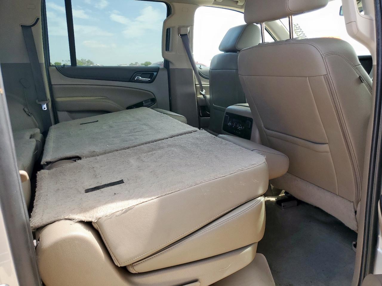 2019 GMC Yukon Xl K1500 Slt VIN: 1GKS2GKC9KR300450 Lot: 64023355