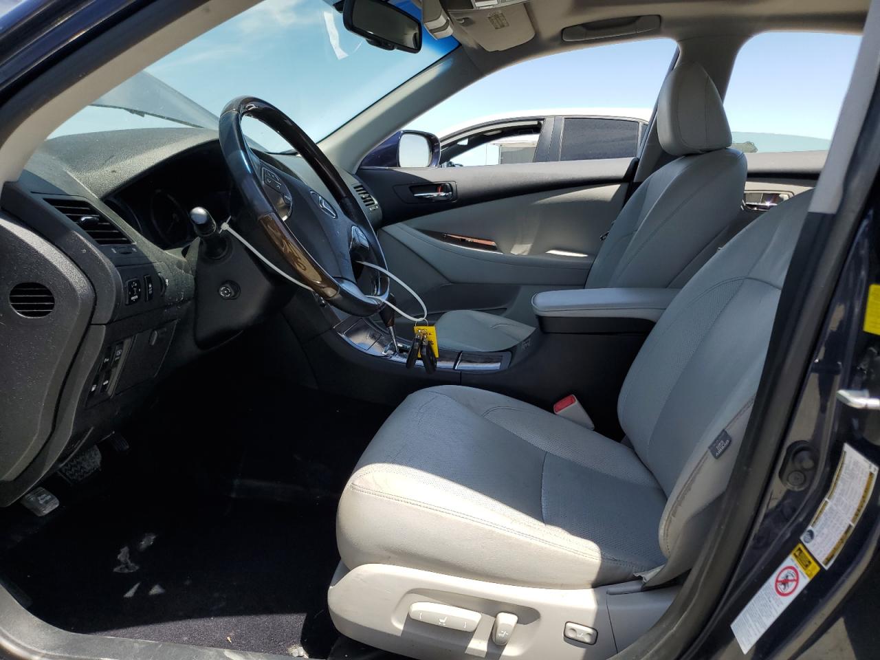 jthbk1eg2b2442279 JTHBK1EG2B2442279 2011 Lexus Es 350