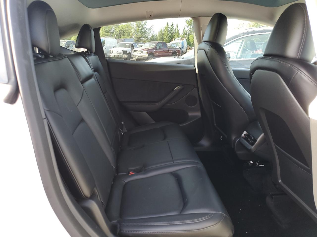 2025 Tesla Model Y VIN: 7SAYGAEE9SF250921 Lot: 63035925