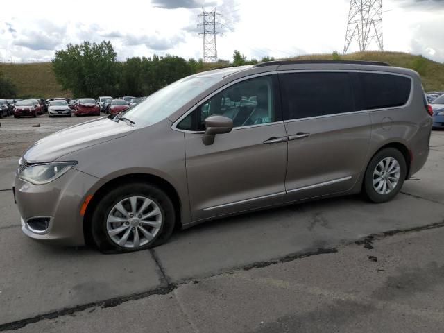 Minivans CHRYSLER PACIFICA 2017 tan