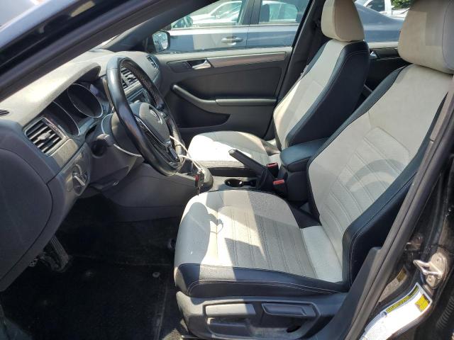 Sedans VOLKSWAGEN JETTA 2016 Czarny