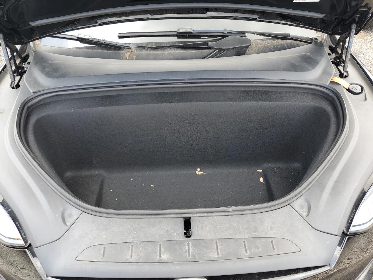2023 Tesla Model X VIN: 7SAXCBE65PF427400 Lot: 65331215
